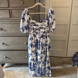 Abercrombie Blue & White Floral Puff Sleeve Dress